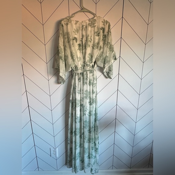 Baltic Born Kimono Maxi Dress, Sage Floral, Size Large, Flowy and Comfortable - Picture 4 of 5